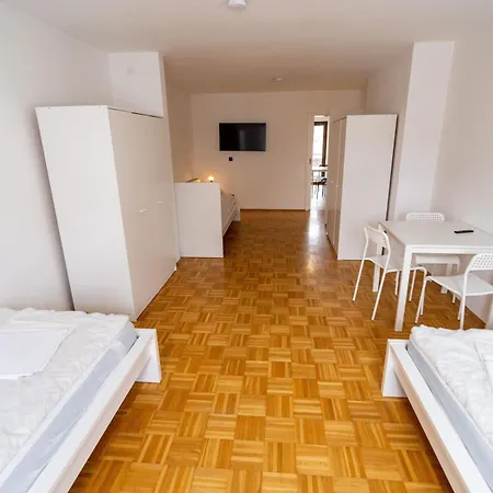 Appartement Businesshaus In Ruhiger Lage Lampertheim