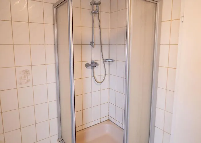 Businesshaus In Ruhiger Lage Apartman *